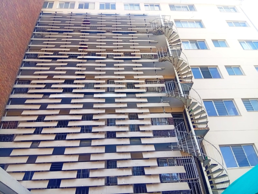 1 Bedroom Property for Sale in Bloemfontein Free State